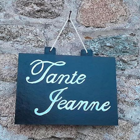 Gite Tante Jeanne Réville Buitenkant foto